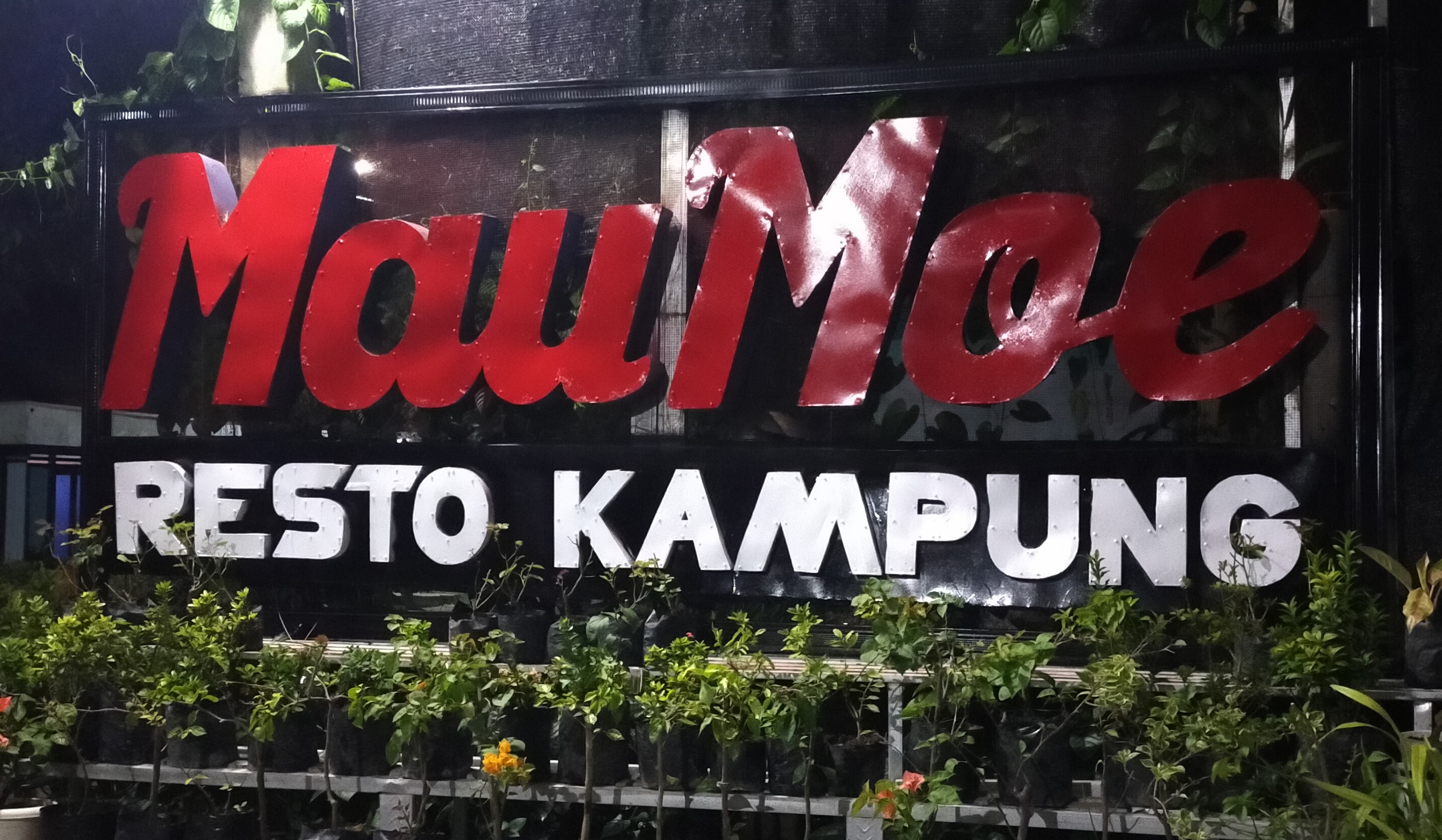 MauMoe resto kampung